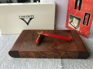 Vintage Visconti Voyager Coral Fountain Pen 18k Gold Nib M Limited Edition