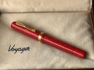 Vintage Visconti Voyager Coral Fountain Pen 18k Gold Nib M Limited Edition 2