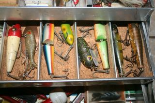 Vintage Walton Metal Tackle Box Full of Old Fishing Lures - Cool 5