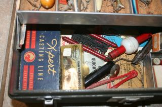 Vintage Walton Metal Tackle Box Full of Old Fishing Lures - Cool 6