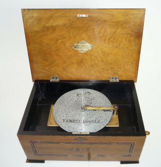 ANTIQUE EDELWEISS DISC MUSIC BOX WITH 17 DISCS 3