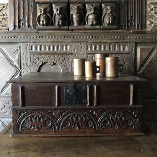 A Rare 17th Century Carved Oak Bible Box. 3