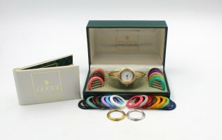 Vintage Gucci Ladies Quartz Wristwatch With 30 Interchangeable Bezels Nr 5886