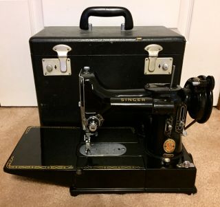 Rare Red Emblem Singer 222k Featherweight 1960 Sewing Machine Serviced 110v Case