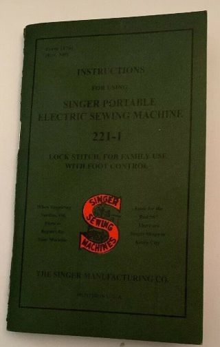 Vintage 1947 Singer Sewing Machine Featherweight 221 - 1 3 - 110 Black w/Case 11