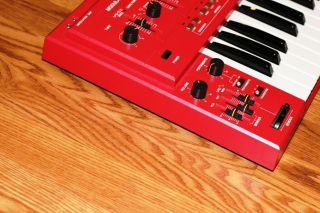 Roland SH - 101 Monophonic Synthesizer Keyboard Keytar Vintage 7