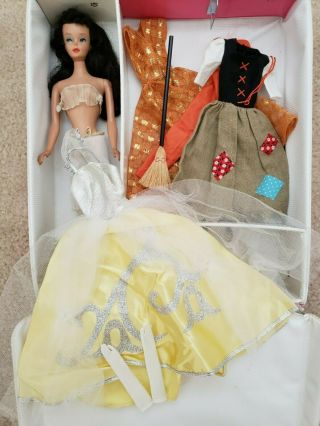 Ponytail Barbie and Vintage clothing in 6