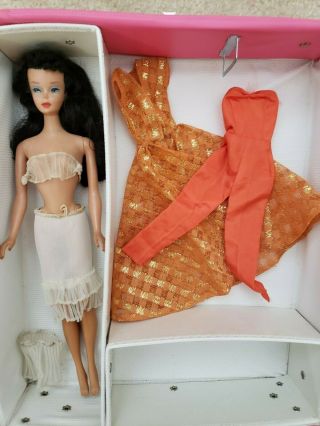Ponytail Barbie and Vintage clothing in 8