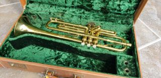 Vintage Martin Committee Trumpet Lacquer And Case 2 Dark Warm & Ready