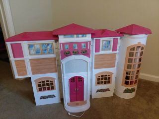 Barbie Hello Dreamhouse With WiFi Voice Activated DPX21 Barbie doll Mattel 3