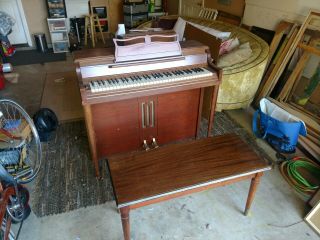 Rare Vintage Wurlitzer 700 Tube Electric Piano