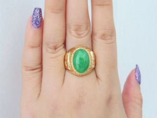 Vintage 18K Solid Yellow Gold Oval Green Jadeite Jade Men ' s Ring Size 8.  5 6