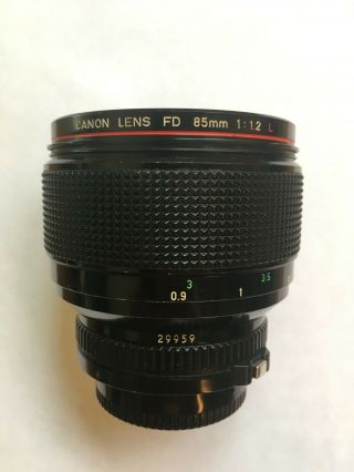 Vintage Canon FD L lenses: 24m ƒ1.  4L 50m ƒ1.  2L 85m ƒ1.  2L « 20 - 35mm L,  35 - 105 3