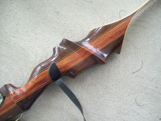 VINTAGE THE HOWATT DEL REY RIGHT HAND RECURVE BOW 3