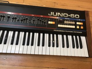 Roland Juno - 60 Keyboard Synthesizer - Vintage 4