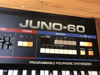 Roland Juno - 60 Keyboard Synthesizer - Vintage 8