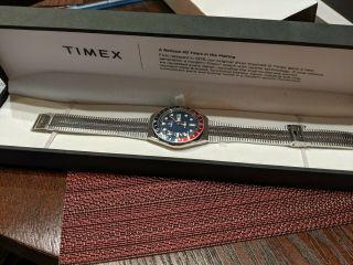 Q Timex 1979 Reissue Stainless Steel Case & Bracelet Quartz Vintage Gmt