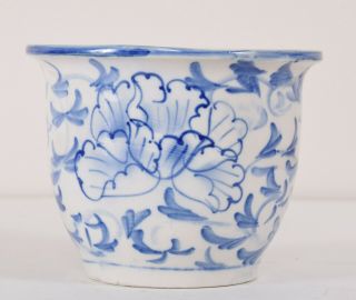 Antique or Vintage Chinese Blue White Glaze Porcelain Flower Pot 2