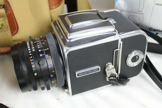 Vintage Hasselblad 500C/M Camera Film Planar 2.  8/80 Lens Billingham Bag 2