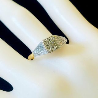 Art Deco 18ct,  Gold & Platinum Diamond solitaire engagement ring,  Circa 1920 10