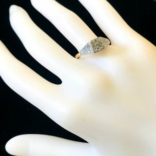 Art Deco 18ct,  Gold & Platinum Diamond solitaire engagement ring,  Circa 1920 11