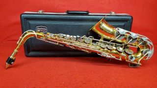 Vintage Vito Saxophone - Made In Japan W/ Case (ss1058365)