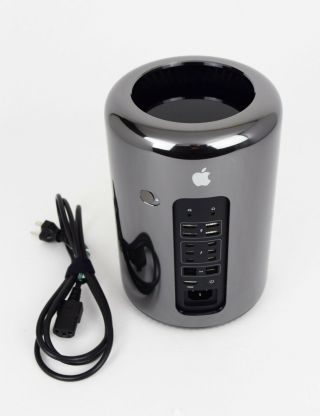 Apple Mac Pro 6.  1 3.  5ghz 6 - Core Xeon E5 2x Firepro D700 32gb Ram 1tb Ssd Rare