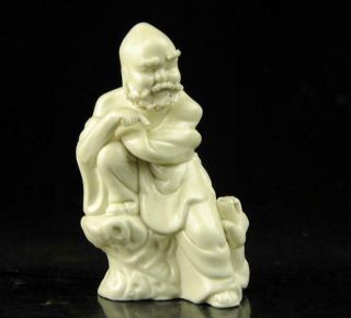 Chinese Old Dehua White Porcelain Carved Laughing Lion Arhat Buddha Statue B02