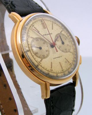 Vintage Movado Chronograph cal M90 Ref.  R 9023 18k.  solid gold case dial 4