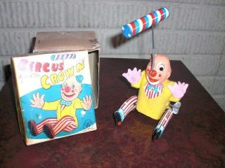 Vintage K Japan Mechanical Wind - Up Tin Circus Clown Crown Acrobat & Box