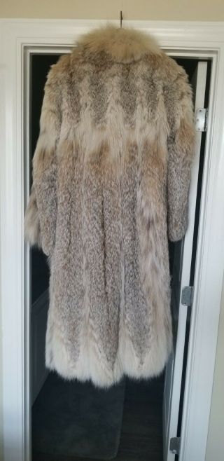 Luxurious and Flawless Women ' s Adolfo Canadian Lynx Fur Coat 5