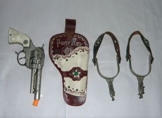 Vintage Hubley Texan Jr.  Toy Cap Gun W/holster & Spurs