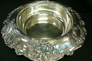 Tiffany & Co.  Sterling Silver 925/1000 Console Centerpiece Bowl 42.  83 Troy oz. 2