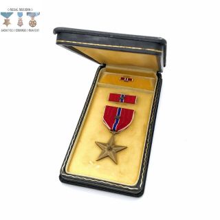 Wwii Us Bronze Star Medal Oak Leaf Cluster Slot Brooch Ribbon Bar Lapel Pin Case