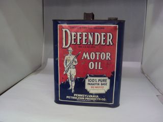 VINTAGE ADVERTISING TWO GALLON DEFENDER SERVICE STATION OIL CAN 706 - Z 3