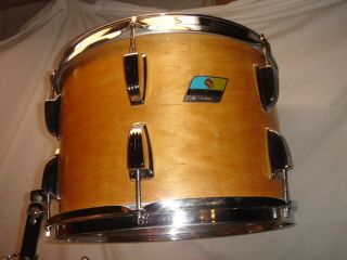 Gorgeous Vintage 1969 Ludwig 3 - PC MAPLE THERMOGLOSS - CLASSIC Drum Outfit 5