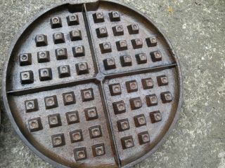 Wapak Indian Head Waffle Maker Antique Cast Iron Skillet Griddle Vintage 8 High 8