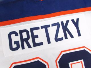 WAYNE GRETZKY EDMONTON OILERS WHITE VINTAGE CCM HOCKEY JERSEY SIZE MEDIUM 3