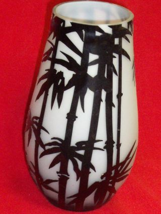 Satin White Cameo Vase With Black Raised Bamboo Design
