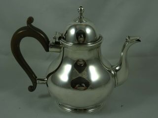 Stunning George I Style Solid Silver Tea Pot,  1920,  569gm
