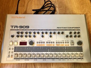 Roland TR - 909 Rhythm Composer Analog Drum Machine TR909 TR 909 Vintage 9