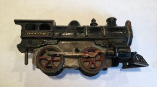 Antique Ives No.  11 Cast Iron Wind Up Toy Train Engine