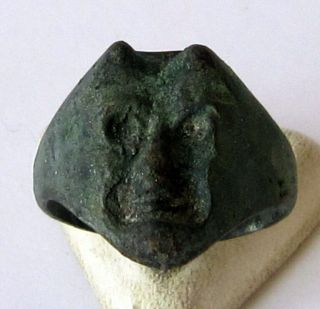 Very Rare 19th To 20th C Bronze Ring With A Head On Devil 150