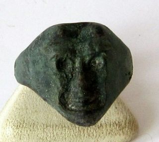 VERY RARE 19TH TO 20TH C BRONZE RING WITH A HEAD ON DEVIL 150 2