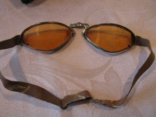 ww2 german goggles in metal tin 8