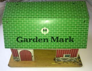 Vintage T.  Cohn 1950 - 60s Farm Play Set Garden Mark Tin Litho Barn WARDS Superior 2