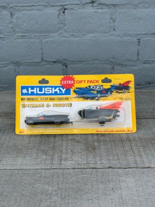 Rare Husky Extra Gift Pack 3002 Batmobile Boat Batman Robin On Card Corgi