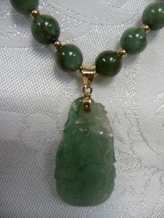 LOVELY VINTAGE JADE BEADS w/14K CLASP,  BEADS & BALE HOLDING JADE CARVED PENDANT 2