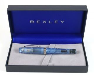 Vintage Bexley Fountain Pen Blue Sky Martini Style W/ 750 18k Gold Nib