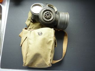 Ww2 (1943 Dated) Canadian " D " Day Issue Mk.  Iii Gas Mask With